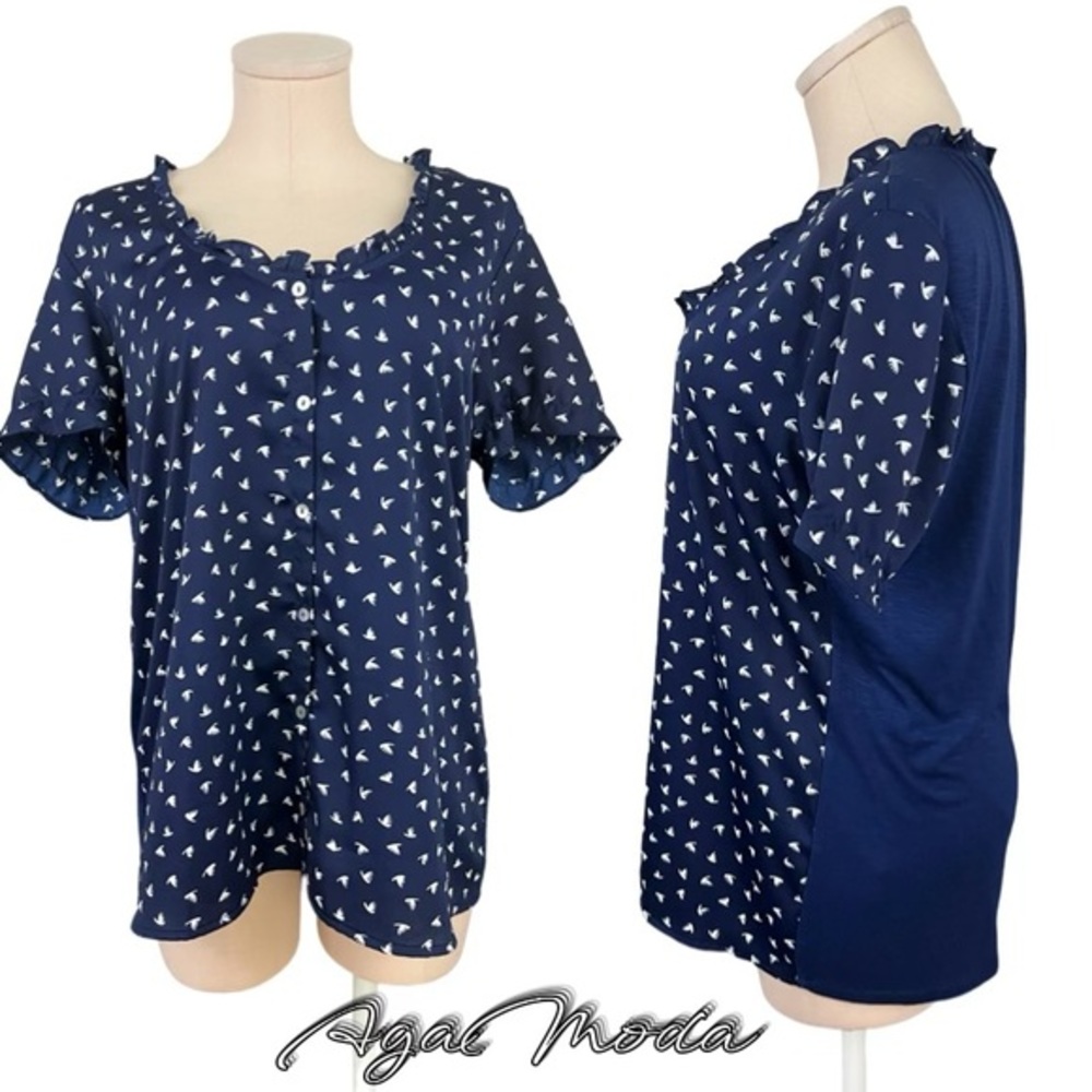 DOLAN for Anthropologie dark blue top with white bird pattern in the front